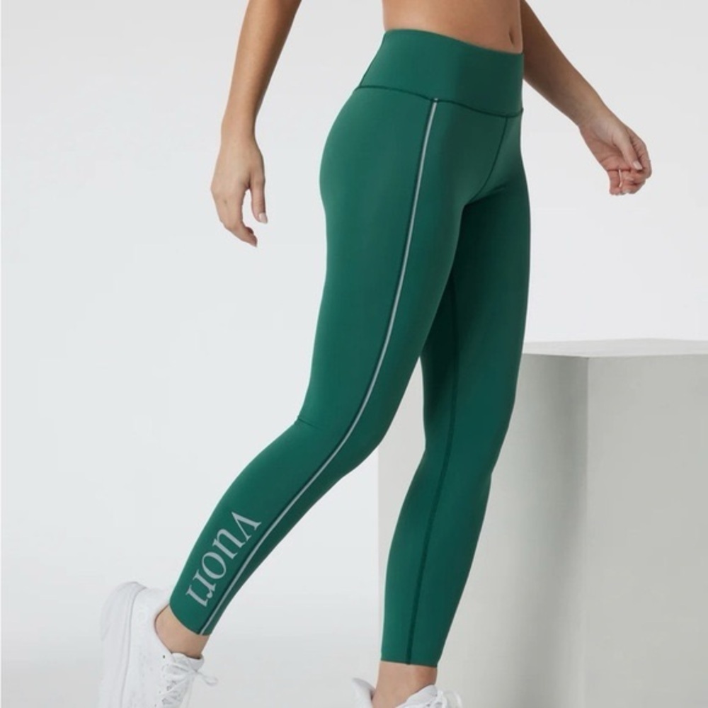 NWT Vuori Pectra Run Legging in Green Ivy Size L